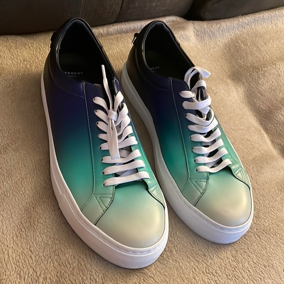 Givenchy mens sneakers size 9 worn once